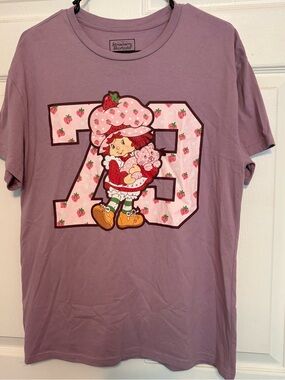 Strawberry Shortcake Woman’s Lavender Graphic Tee